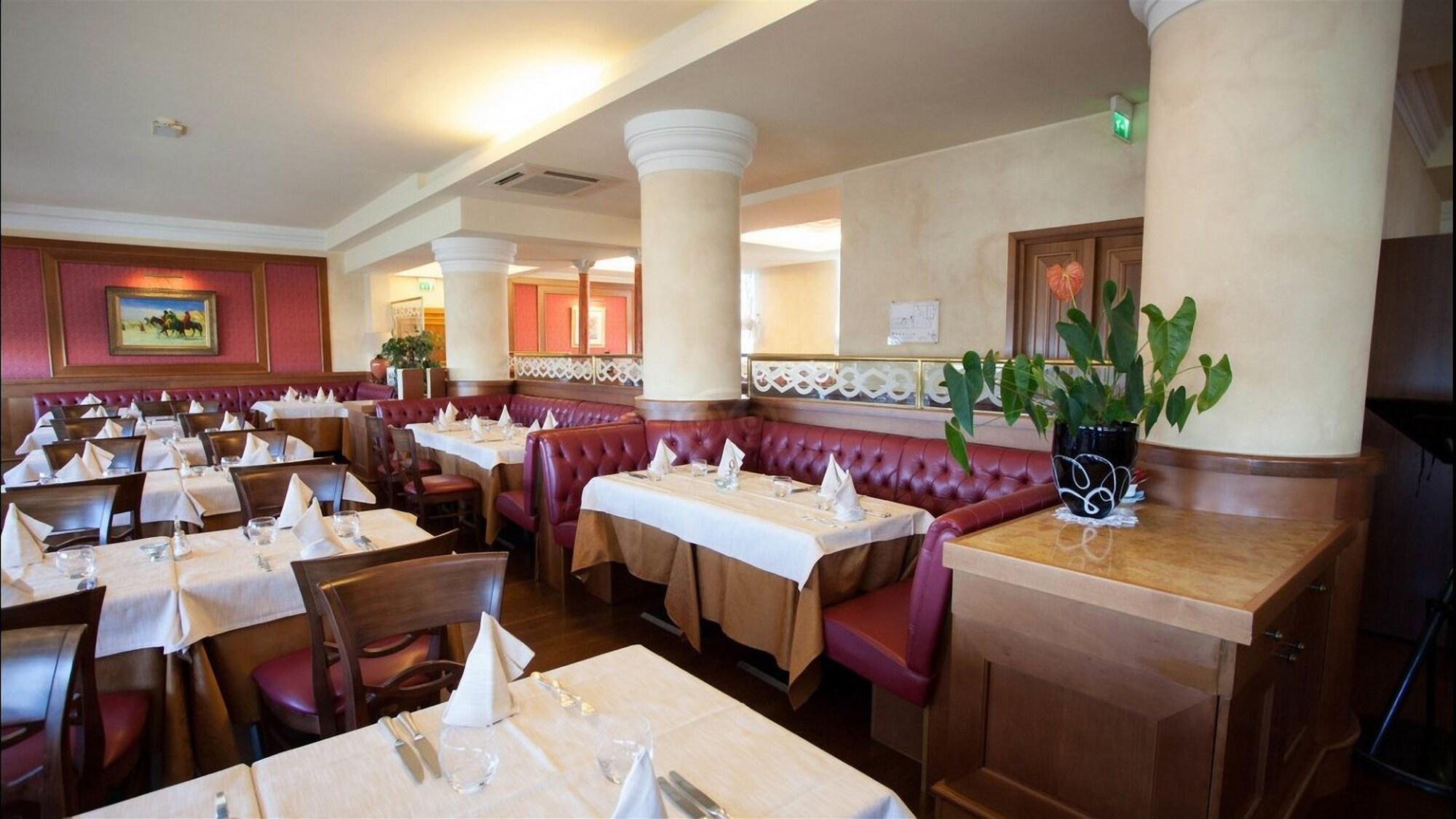 Hotel Principe Palace Lido di Jesolo Buitenkant foto