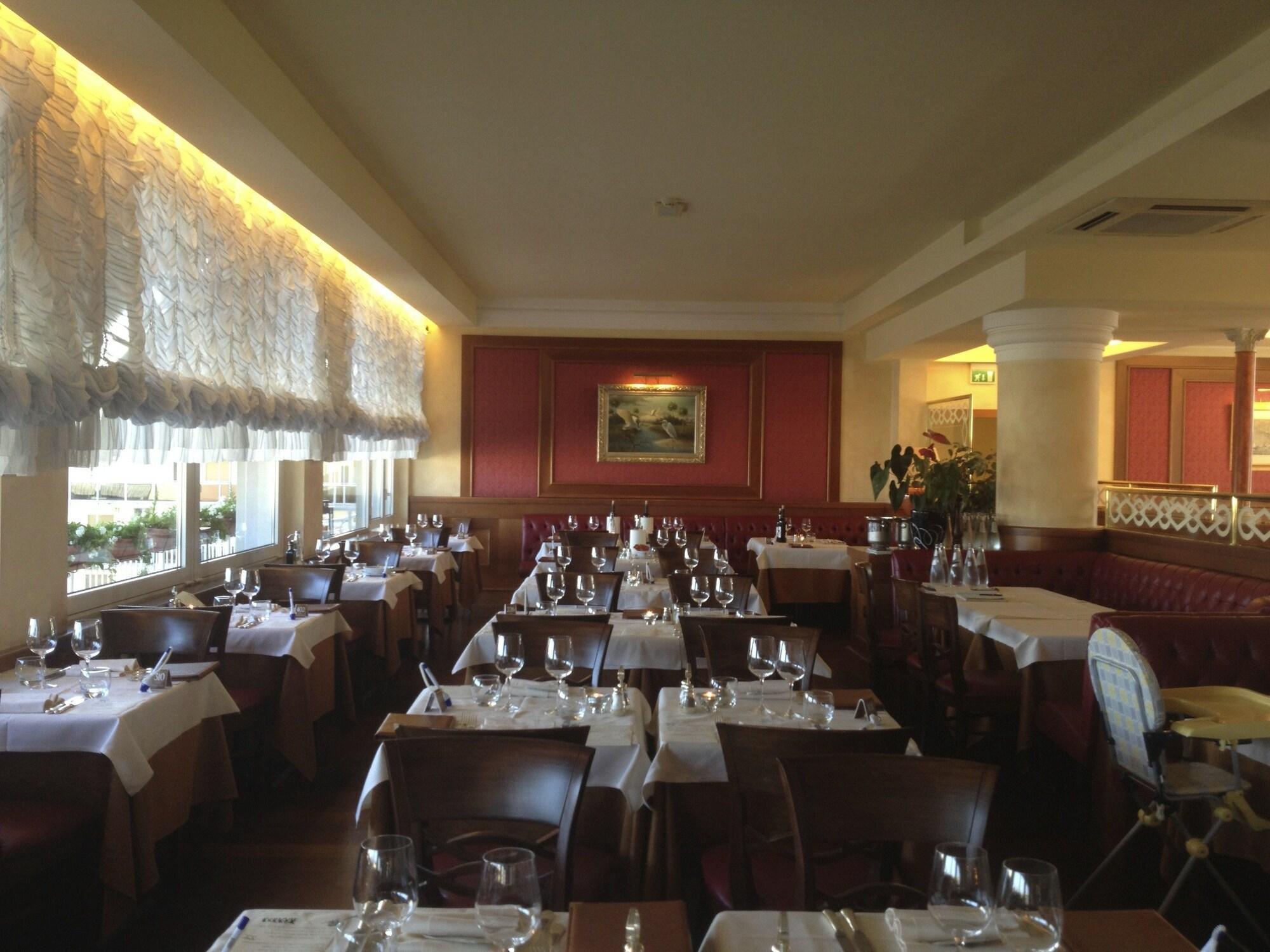 Hotel Principe Palace Lido di Jesolo Buitenkant foto