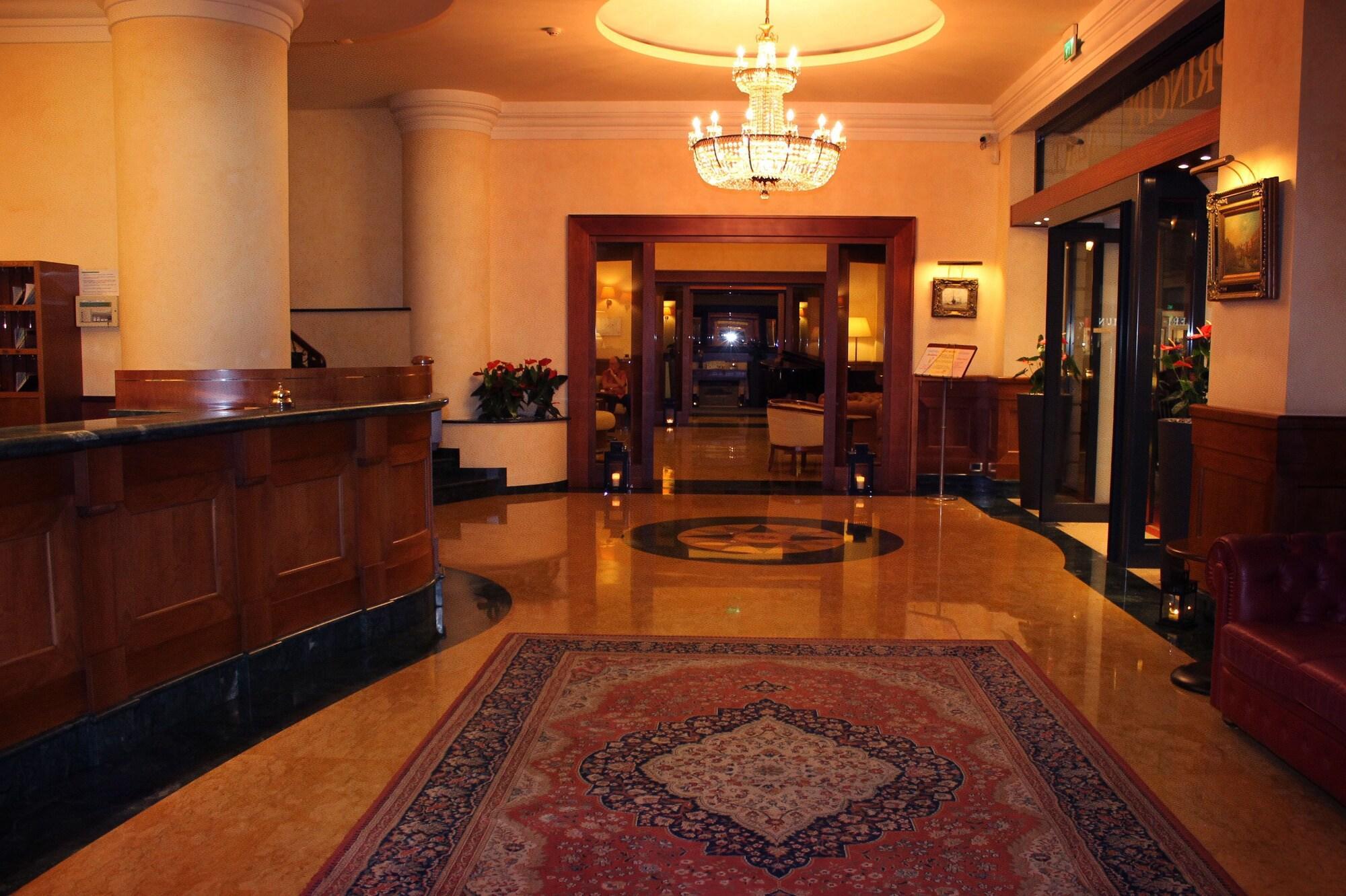 Hotel Principe Palace Lido di Jesolo Buitenkant foto
